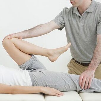 Des séances de massage et d’exercices soulageront les symptômes de l’arthrose de la hanche. 